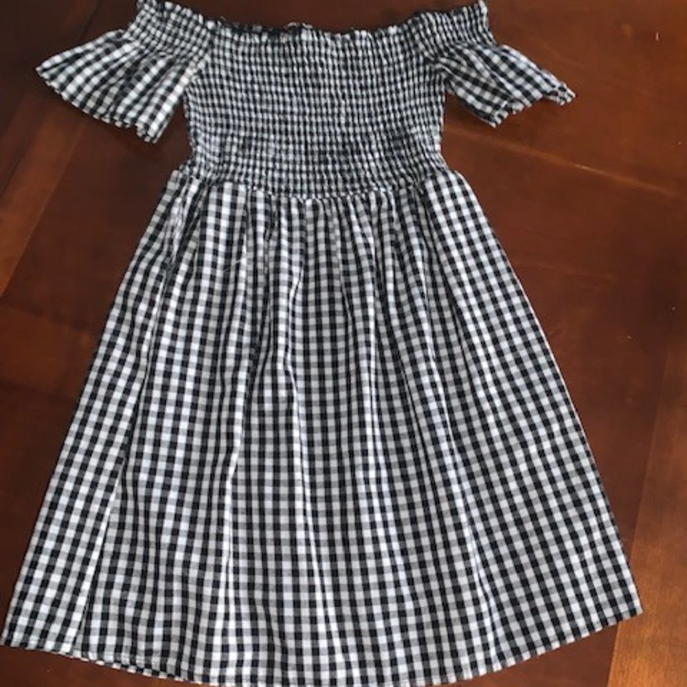Lulu’s Gingham Smocked Off-shoulder Dress